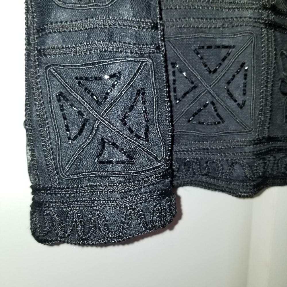Black blazer w/sequined pattern - Picture 3 of 6